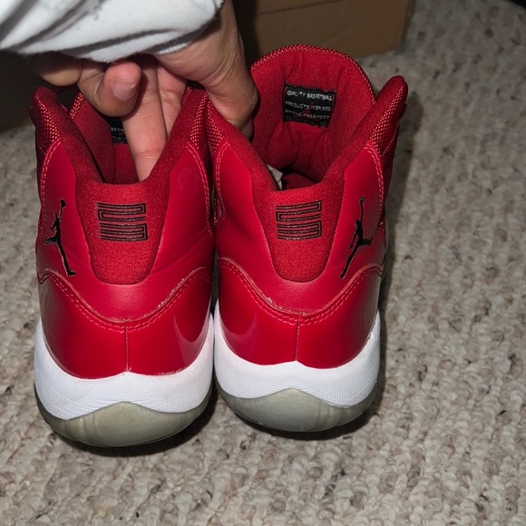 Air Jordan 11 Retro — Red - Picture 4 of 4